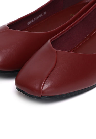 Tulip Comfy Fit Footbed Flats & Ballerina In Maroon