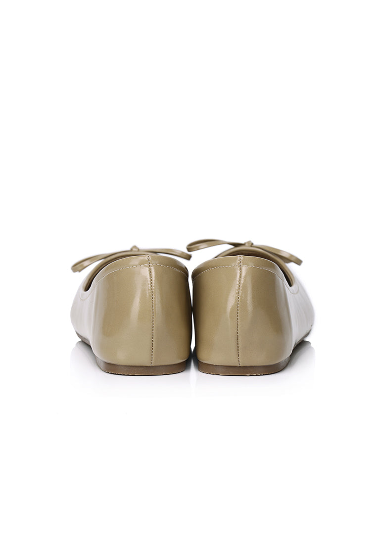 Alodie Comfy Fit Footbed Flats & Ballerina In Khaki