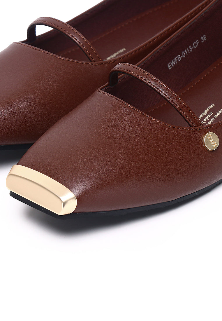 Baree Comfy Fit Footbed Microfiber Leather Flats & Ballerina In Coffee