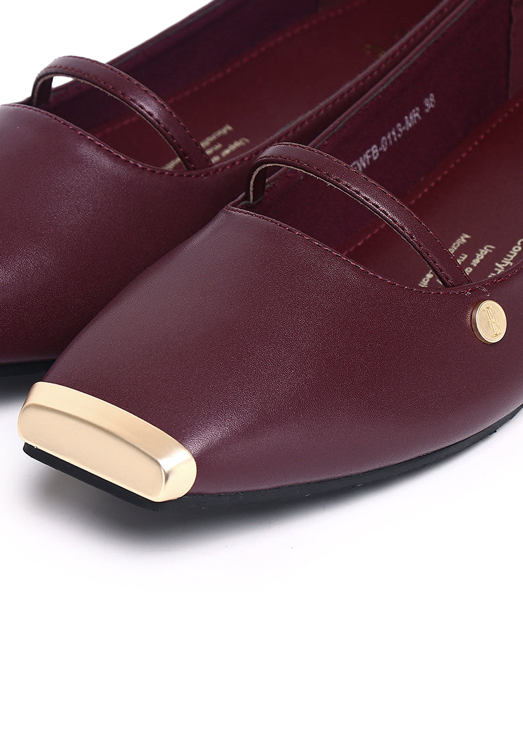 Baree Comfy Fit Footbed Microfiber Leather Flats & Ballerina In Maroon