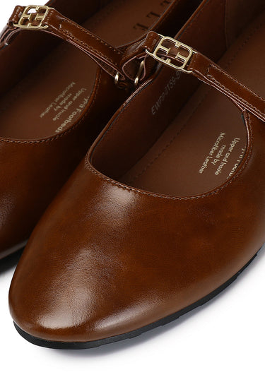 Lucille Comfy Fit Footbed Microfiber Leather Flats & Ballerina In Brown