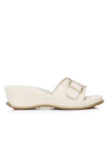 Elayne Comfy Fit Footbed Sandals In Beige