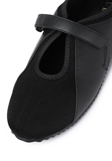 Soline Comfy Fit Footbed Microfiber Leather Sneakers In Black