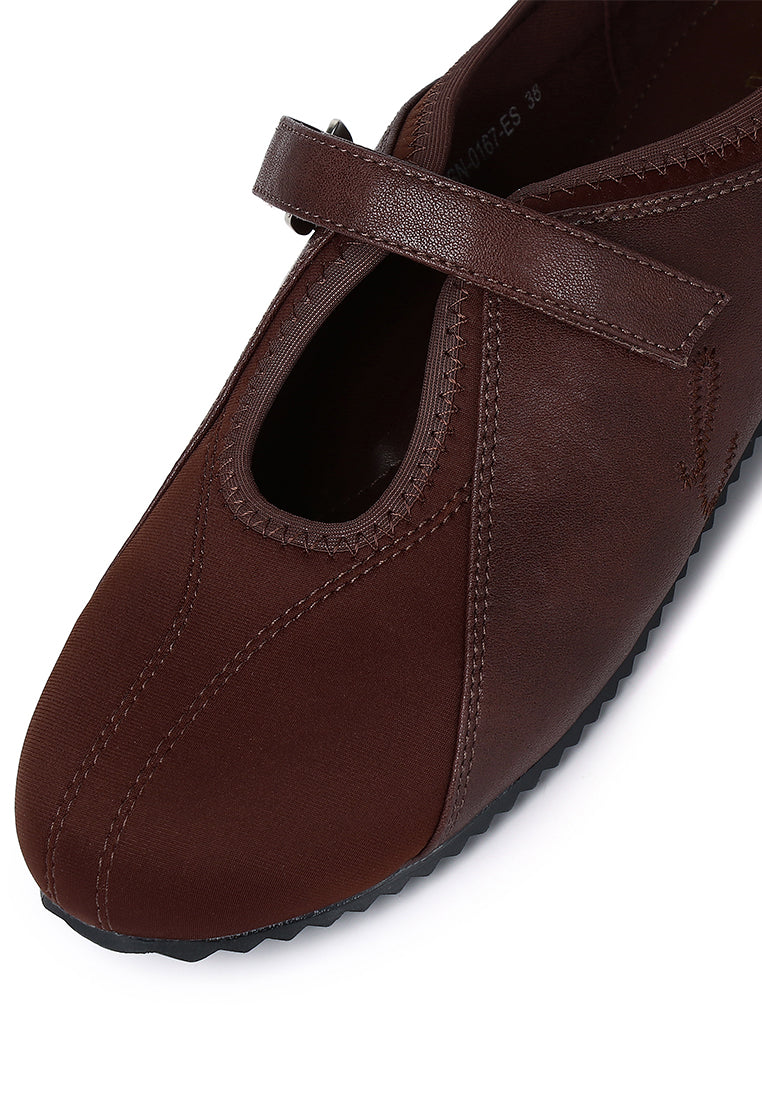 Soline Comfy Fit Footbed Microfiber Leather Sneakers In  Espresso