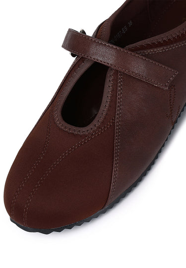 Soline Comfy Fit Footbed Microfiber Leather Sneakers In  Espresso